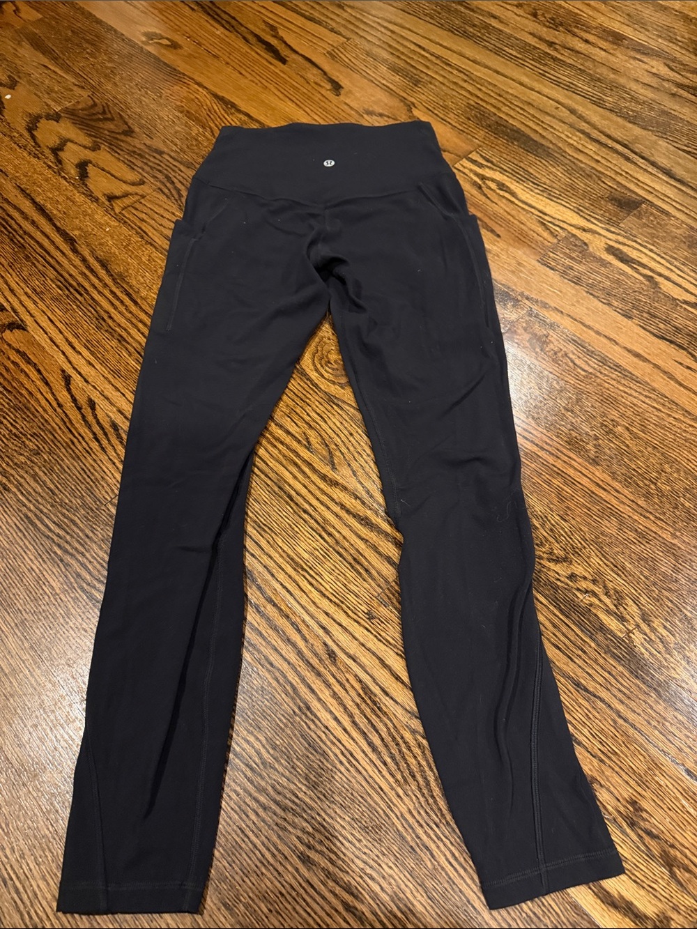 Lululemon align high rise leggings with pockets - Picture 3 of 5